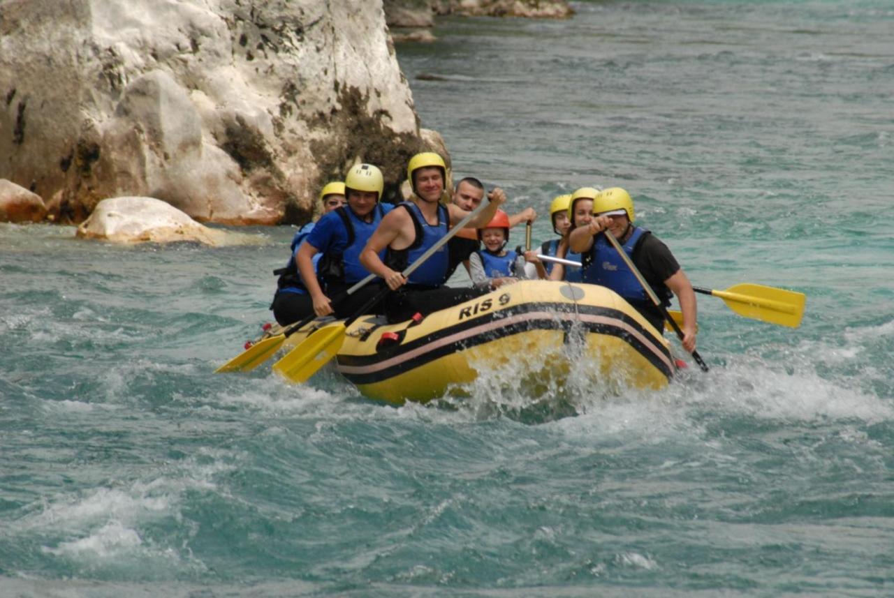 Готель Rafting Kamp Brijeg Kruzac Екстер'єр фото
