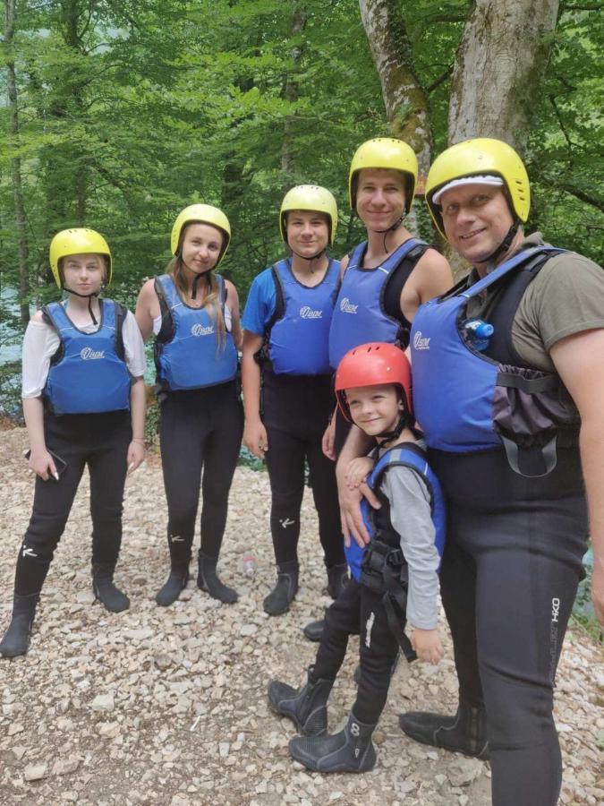 Готель Rafting Kamp Brijeg Kruzac Екстер'єр фото
