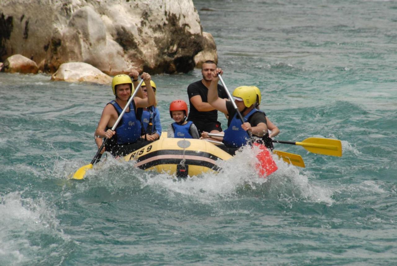Готель Rafting Kamp Brijeg Kruzac Екстер'єр фото