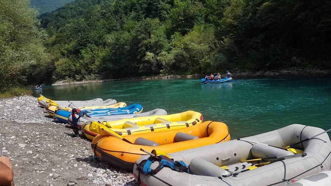 Готель Rafting Kamp Brijeg Kruzac Екстер'єр фото